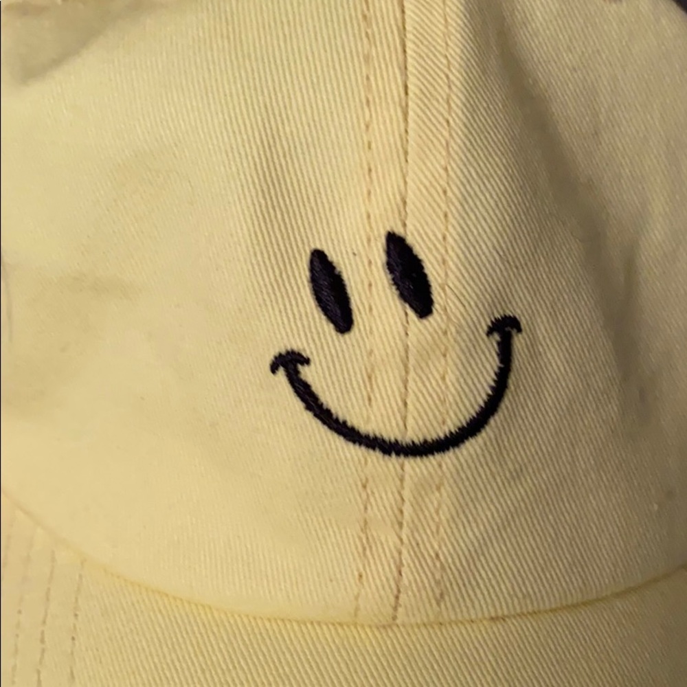 hat - Picture 3 of 3